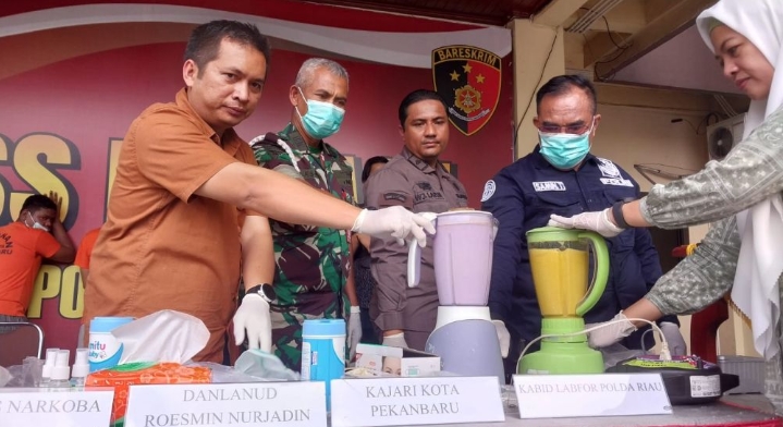 pemusnahan-barang-bukti-narkoba-oleh-satresnarkoba-polresta-pekanbaru