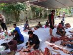 kegiatan-pemotongan-hewan-kurban-di-sekretariat-pwi-riau-jalan-arifin-achmad-pekanbaru