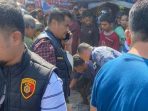 petugas-kepolisian-dari-polsek-payung-sekaki-saat-mengamankan-pelaku