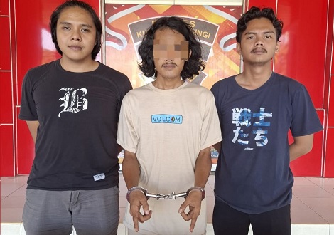 tersangka-abm-23-dan-barang-bukti-diamankan-tim-mata-elang-di-mapolres-kuansing