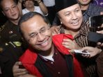 dahlan-iskan-dalam-kasus-lama-usai-diperiksa-terkait-kasus-korupsi-penjualan-aset-pt-pwu-di-kejaksaan-tinggi-jawa-timur-2016